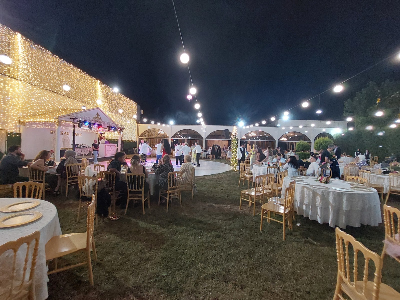 Hünkar Park Kır Bahçesi Ve Düğün Salonu — Ağrı kır düğünü mekanı görsel 9