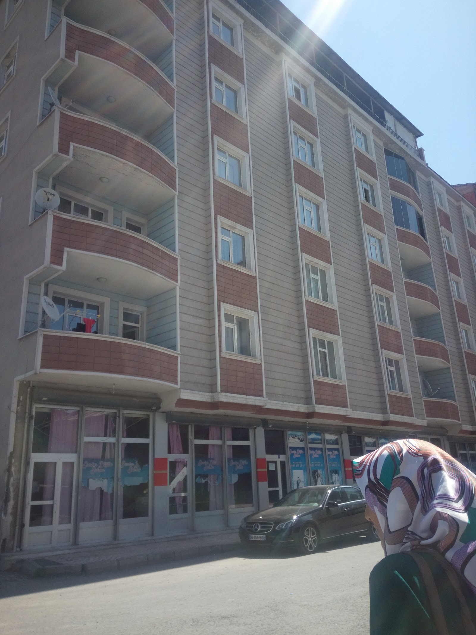 SARILAR DÜĞÜN SALONU